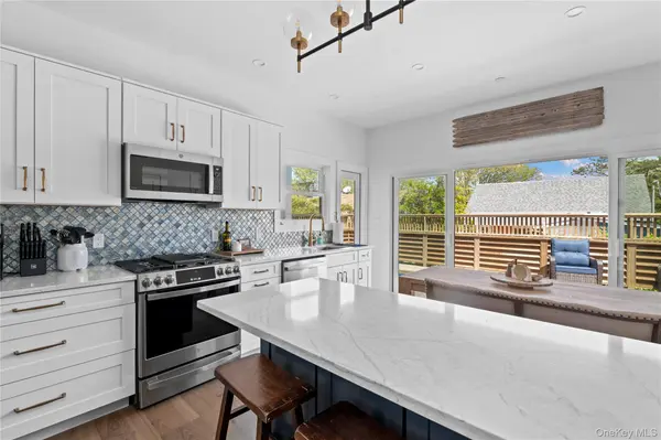 274 Cottage WALK, Ocean Beach, NY 11770