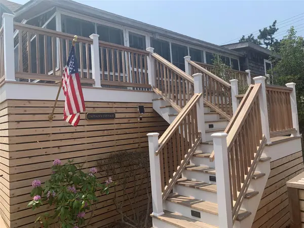 507 Bayberry WALK, Ocean Beach, NY 11770