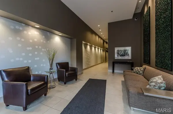 9 N Euclid AVE #302, St Louis, MO 63108