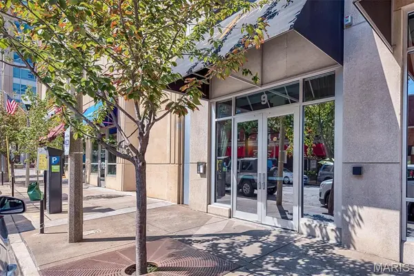 9 N Euclid AVE #302, St Louis, MO 63108