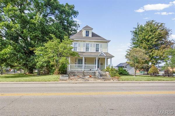 205 W Carpenter ST, Jerseyville, IL 62052