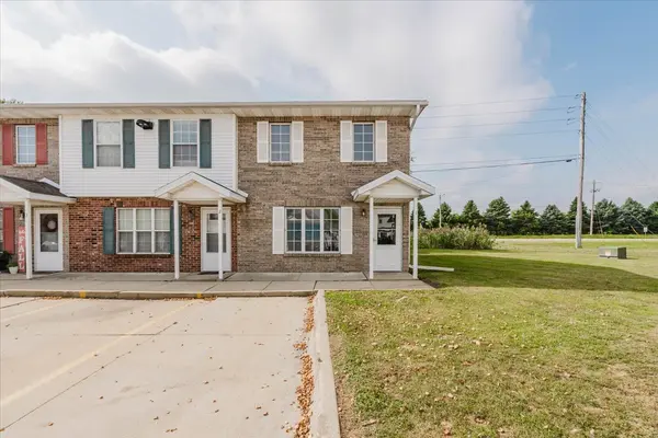 23 Fetzer DR #1, Bloomington, IL 61704