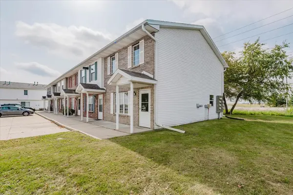 23 Fetzer DR #1, Bloomington, IL 61704