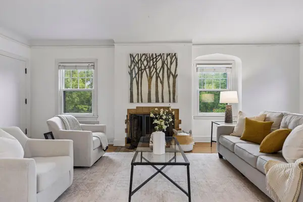 215 W Minnehaha Pkwy, Minneapolis, MN 55419