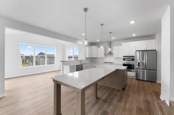 916 Big Woods DR, Delano, MN 55328