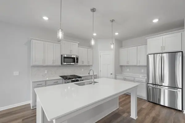 1186 Woods Creek DR S, Delano, MN 55328