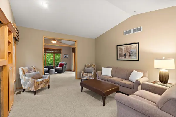 20639 Kearney PATH, Lakeville, MN 55044