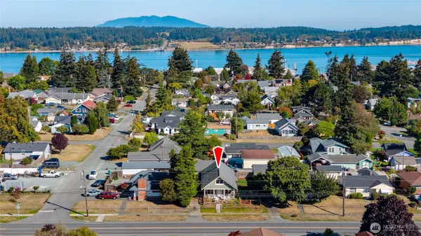 1616 12th ST, Anacortes, WA 98221