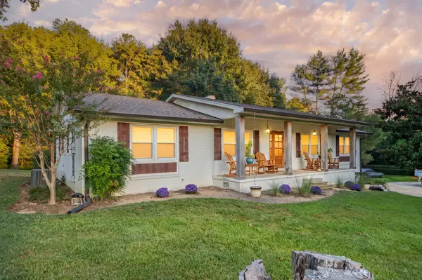 78 Shannon Rd, Leoma, TN 38468