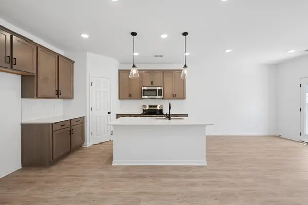 2900 Suzanne Landon Dr #J1, Murfreesboro, TN 37130