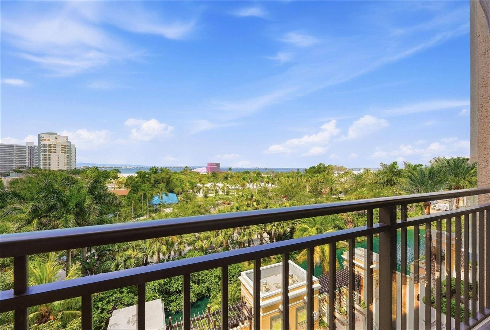750 N TAMIAMI TRL #517, Sarasota, FL 34236