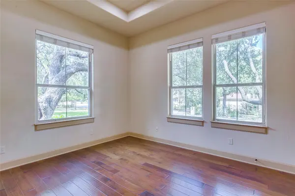 101 Indian Bend DR, Lakeway, TX 78734