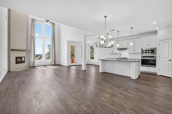 7817 Turnback Ledge TRL, Lago Vista, TX 78645