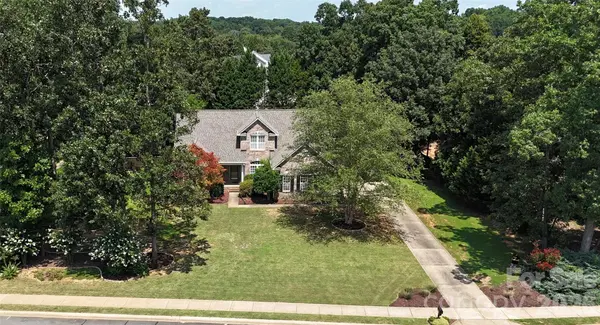 2107 Heath Lake DR, Mint Hill, NC 28227