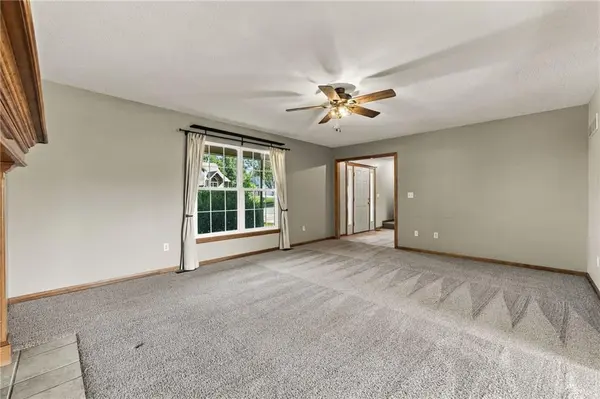 9101 NE 109th TER, Kansas City, MO 64157