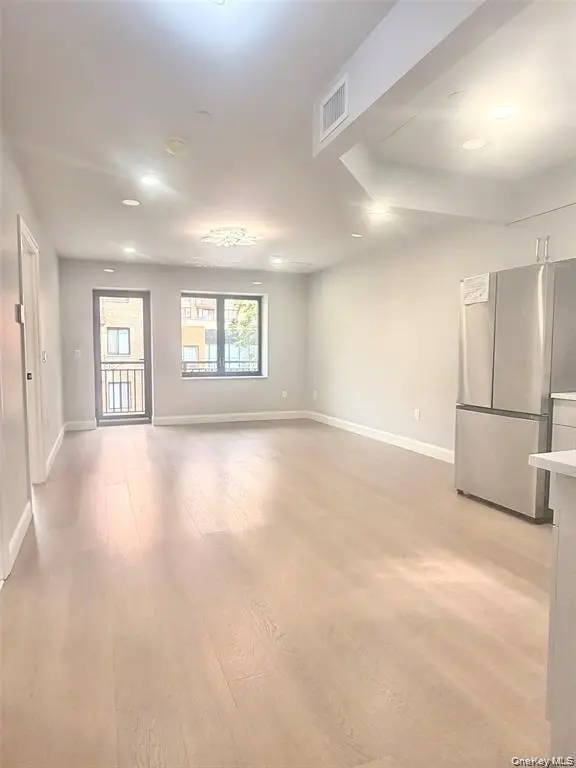 132-25 41 AVE #5A, Flushing, NY 11354