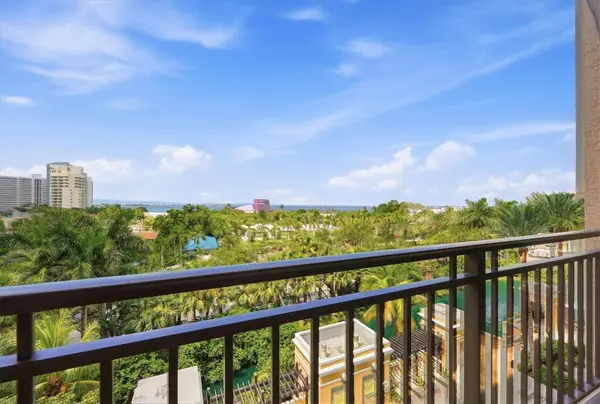 750 N TAMIAMI TRL #517, Sarasota, FL 34236