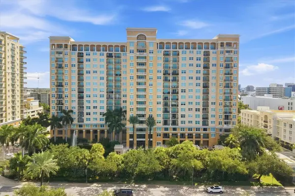 750 N TAMIAMI TRL #517, Sarasota, FL 34236