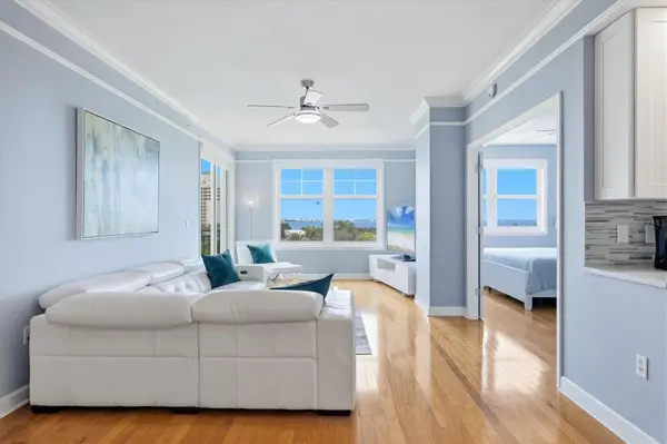 750 N TAMIAMI TRL #517, Sarasota, FL 34236