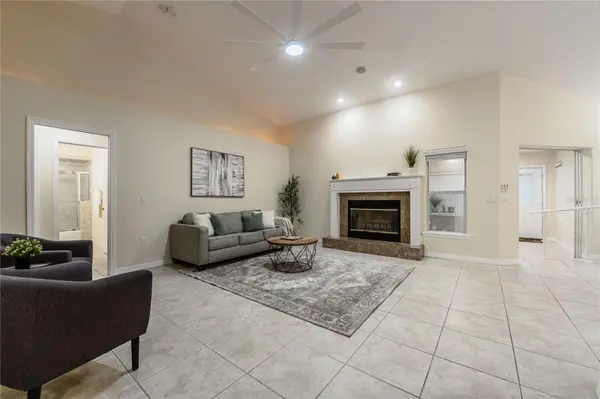 674 OLD DIXIE HWY, Auburndale, FL 33823