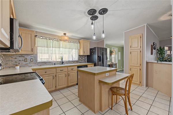 36731 TARA AVE, Zephyrhills, FL, 33542 photo 12