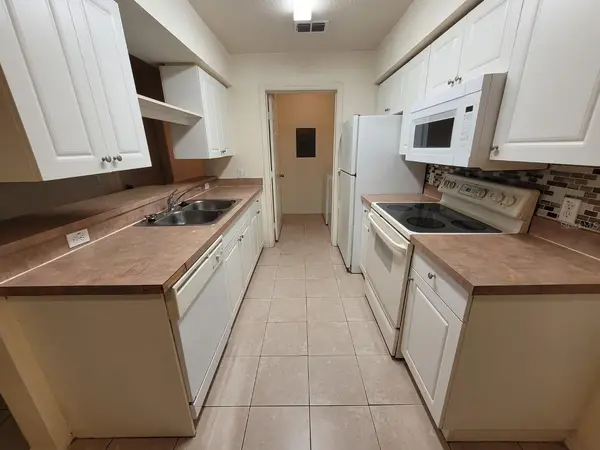 36101 DEER CREEK DR #104, Zephyrhills, FL 33541