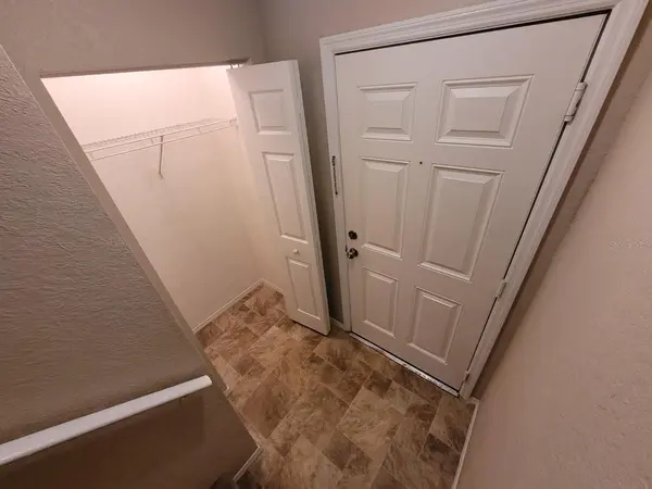 36101 DEER CREEK DR #201, Zephyrhills, FL 33541