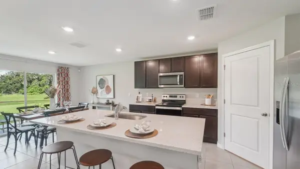 13429 CASTLE PEAK CIR, Dade City, FL 33525