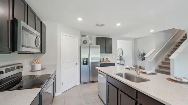 13429 CASTLE PEAK CIR, Dade City, FL 33525