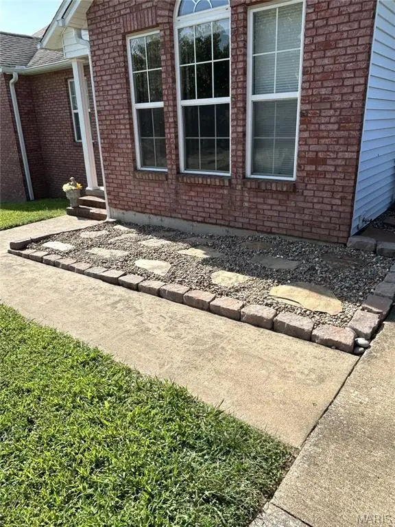 1425 Jennifer DR, Jackson, MO 63755