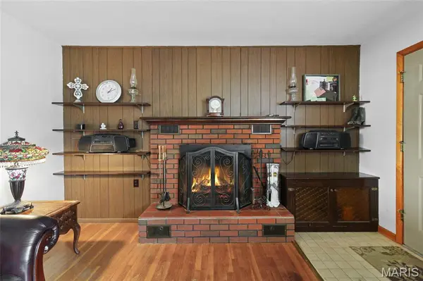137 Christland DR, Sullivan, MO 63080