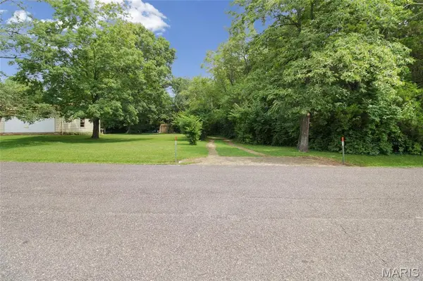 137 Christland DR, Sullivan, MO 63080