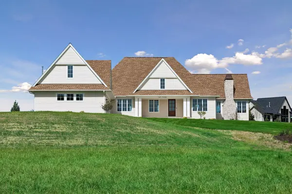 7958 207th ST E, Prior Lake, MN 55372