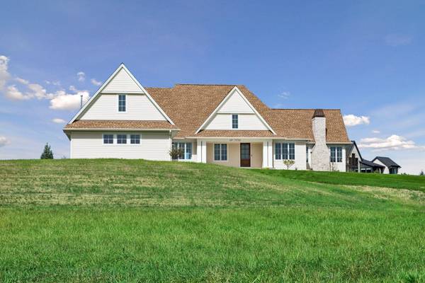 7958 207th ST E, Prior Lake, MN 55372