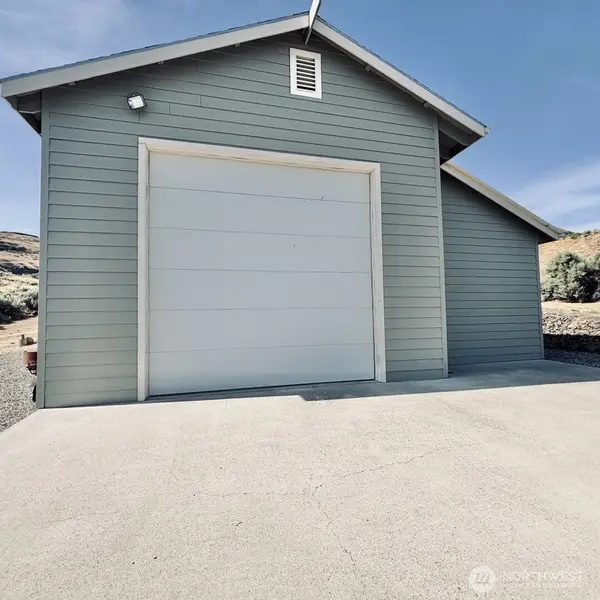 45720 Geostar DR, Grand Coulee, WA 99133