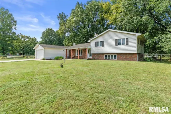6223 Horseview DR, Springfield, IL 62712