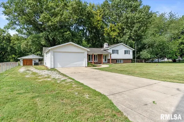 6223 Horseview DR, Springfield, IL 62712