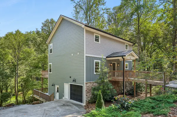 701 Harbor Dr, Lancaster, TN 38569
