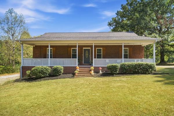 1072 Claylick Rd, White Bluff, TN 37187