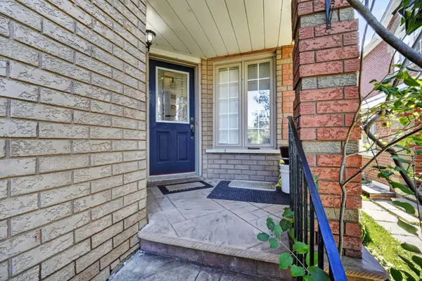 42 Ripley CRES, Brampton, ON L6Y 5C4