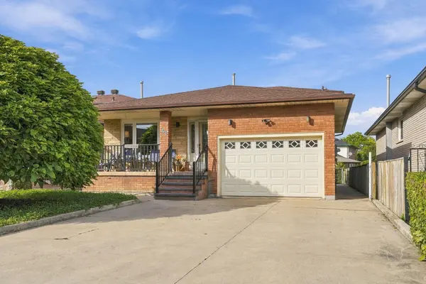 42 Lasila CT, Hamilton, ON L9C 7B6