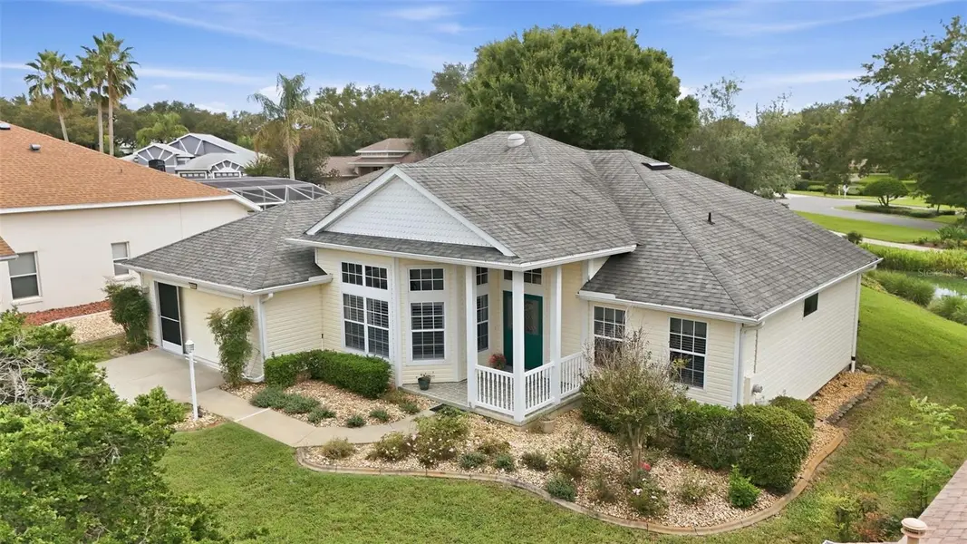 5596 FREEPORT DR, Tavares, FL 32778