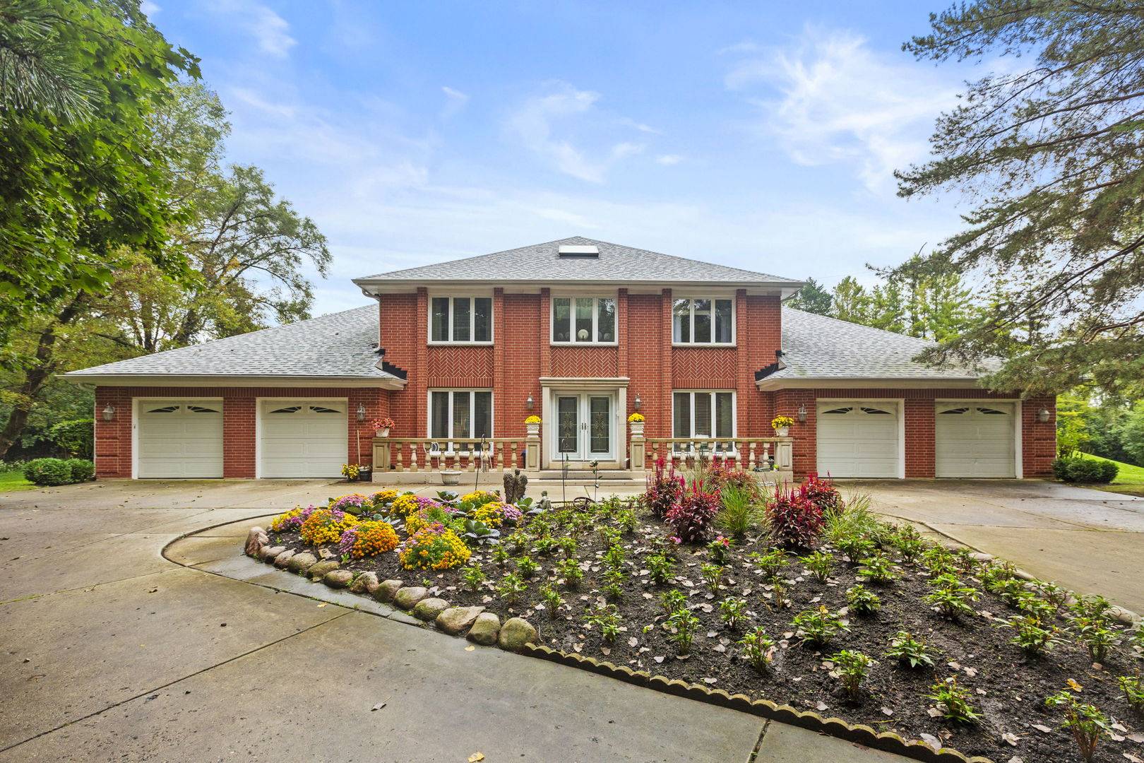 2383 Shady LN, Highland Park, IL 60035