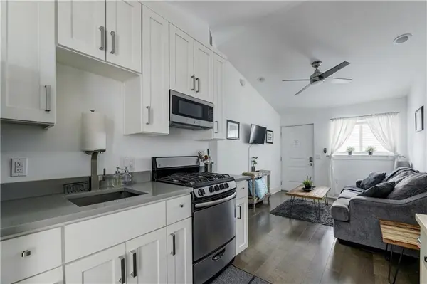 1126 1/2 Chicon ST #2, Austin, TX 78702