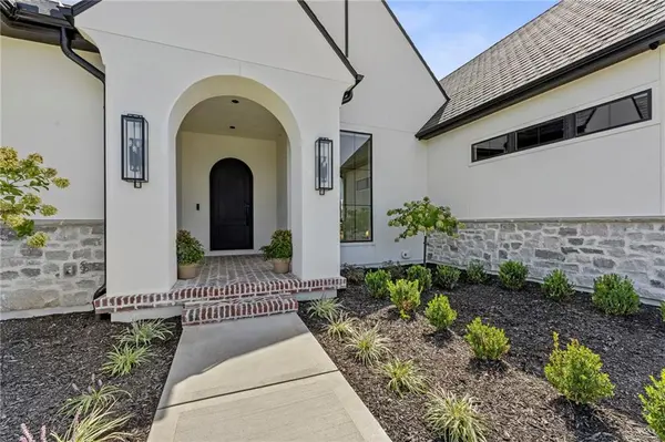 12007 W 173rd TER, Overland Park, KS 66221