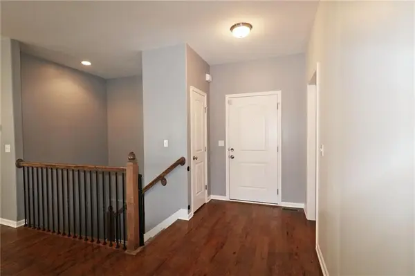 702 Andy CT, Belton, MO 64012