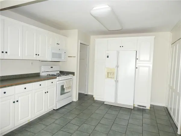1727 Dakota ST, Leavenworth, KS 66048