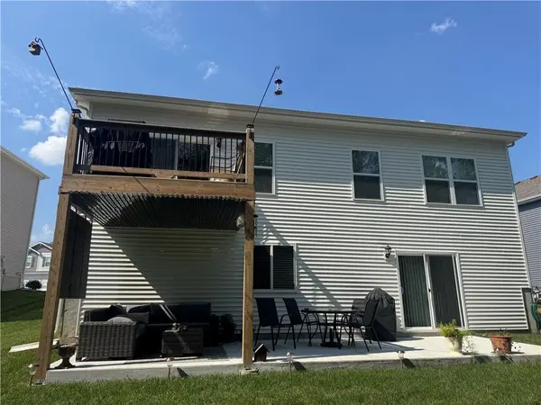 11013 East Ridge CT, Peculiar, MO 64078