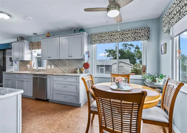 1223 TARPON LN, Lady Lake, FL 32159