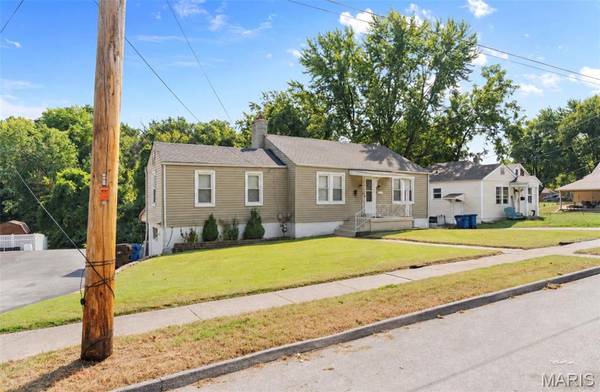 3510 Marshall AVE, St Louis, MO 63114